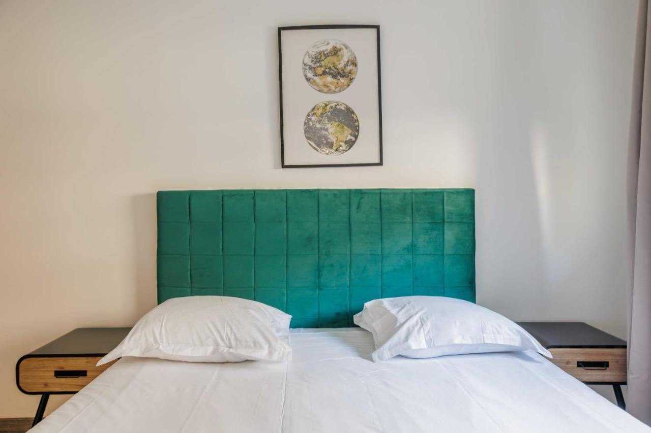 Flat Cosy-1br-4p- Anatole France * Levallois-Perret